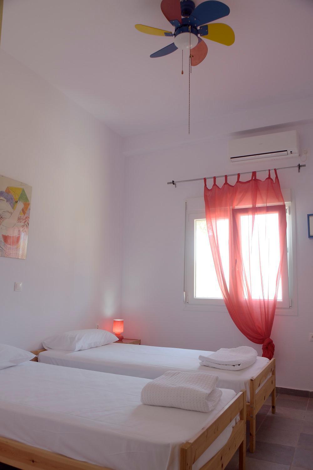 Melinda Holiday House Plomari Esterno foto
